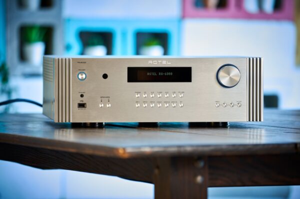 Rotel RA-6000 Diamond Series Integrated Amplifier - Image 4